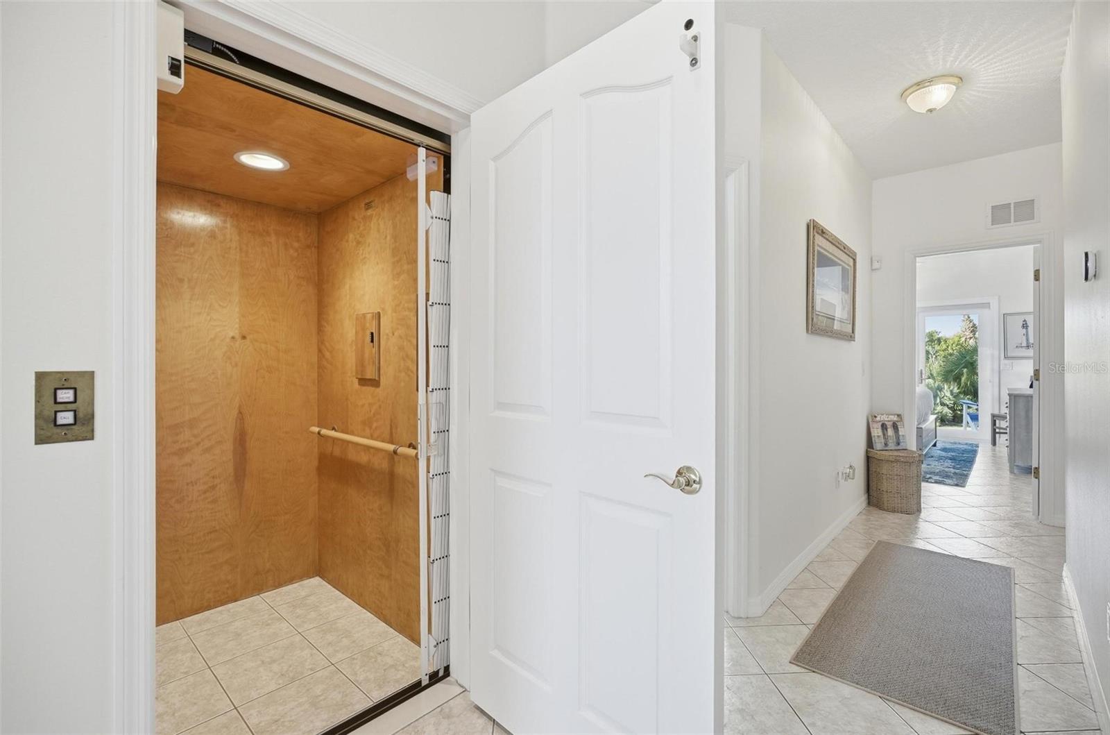 Image 16 of 98 For 3298 Ocean Shore Boulevard