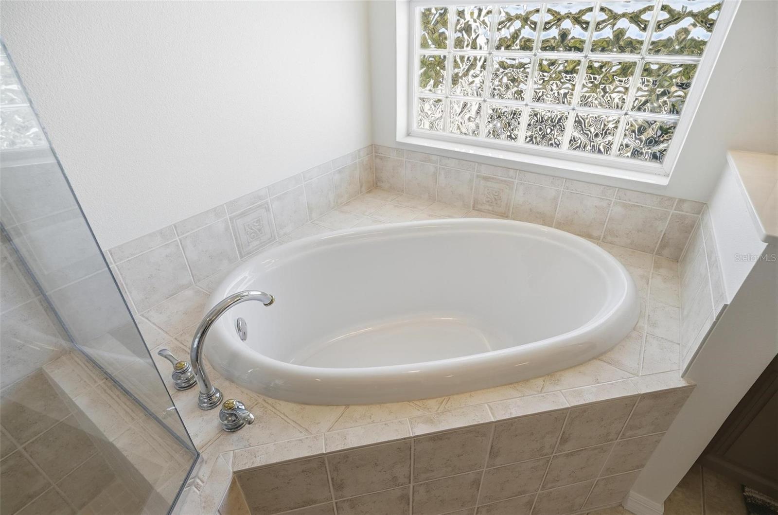 Image 30 of 98 For 3298 Ocean Shore Boulevard