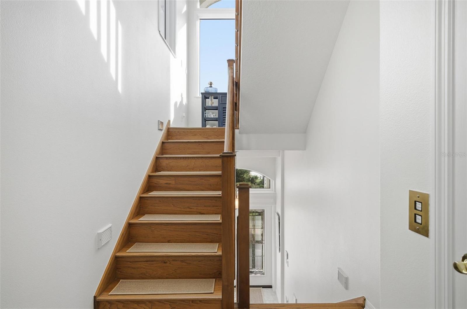 Image 46 of 98 For 3298 Ocean Shore Boulevard