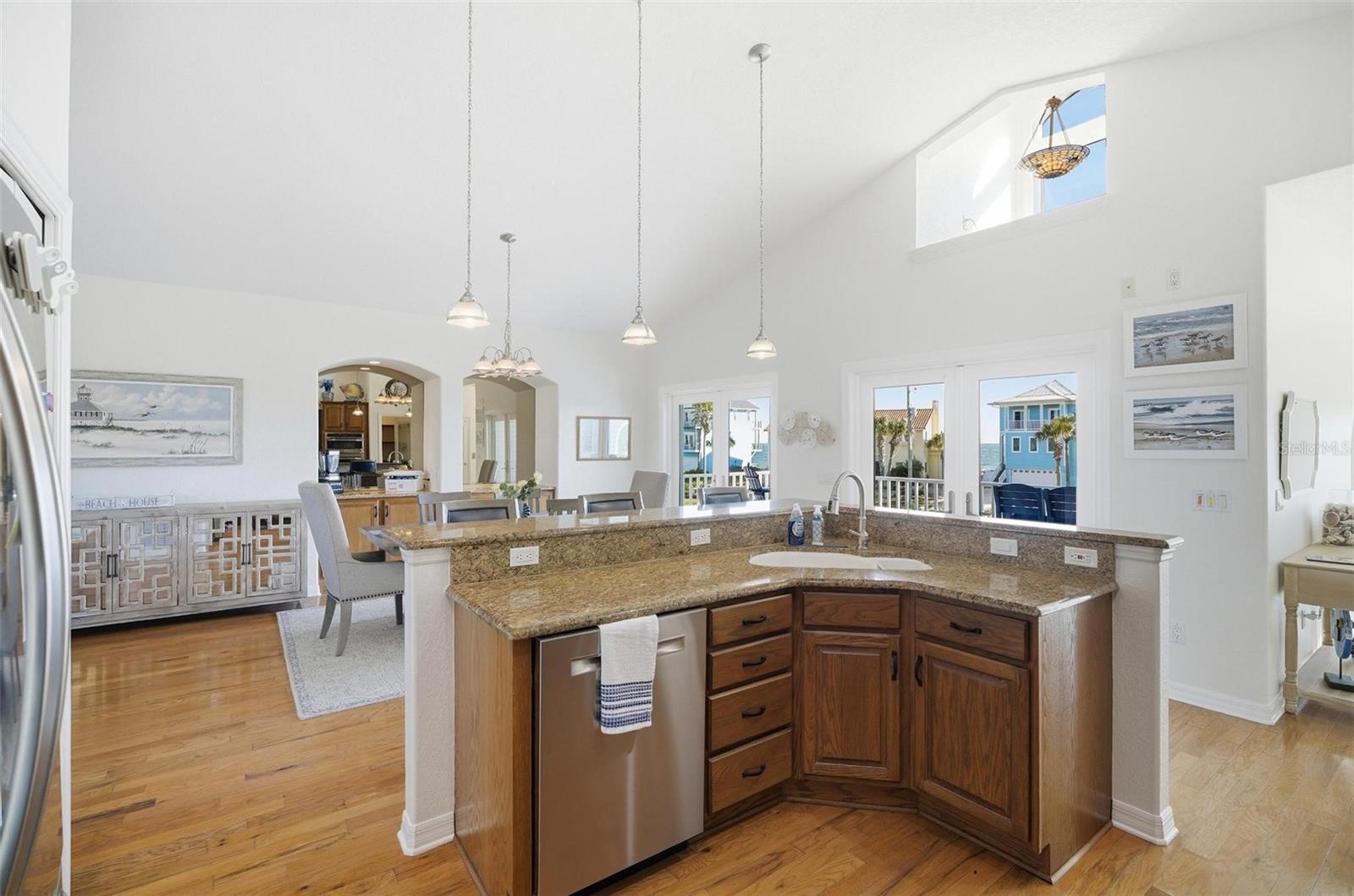 Image 67 of 98 For 3298 Ocean Shore Boulevard