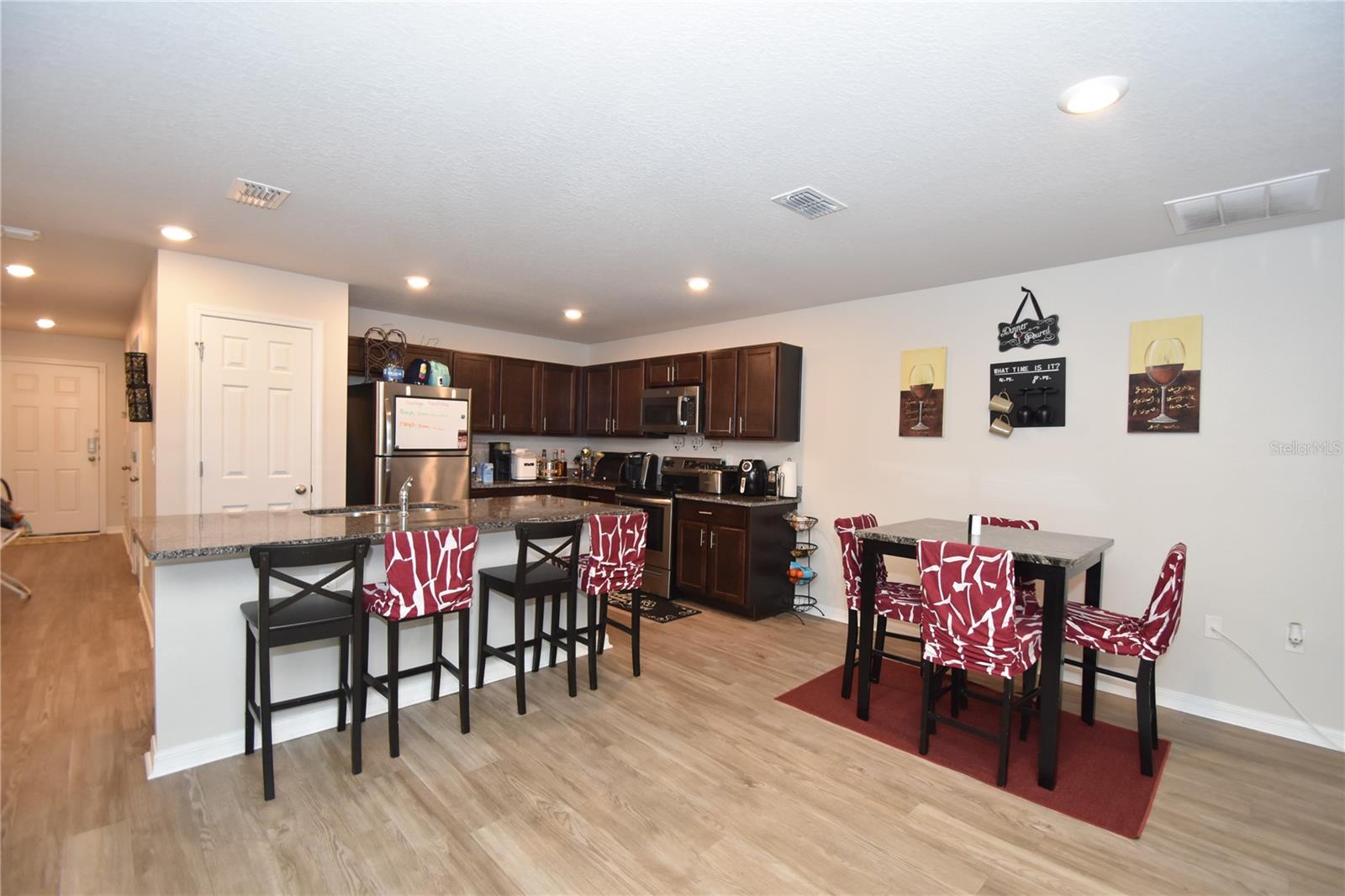 Image 23 of 33 For 5 Rainstone Lane