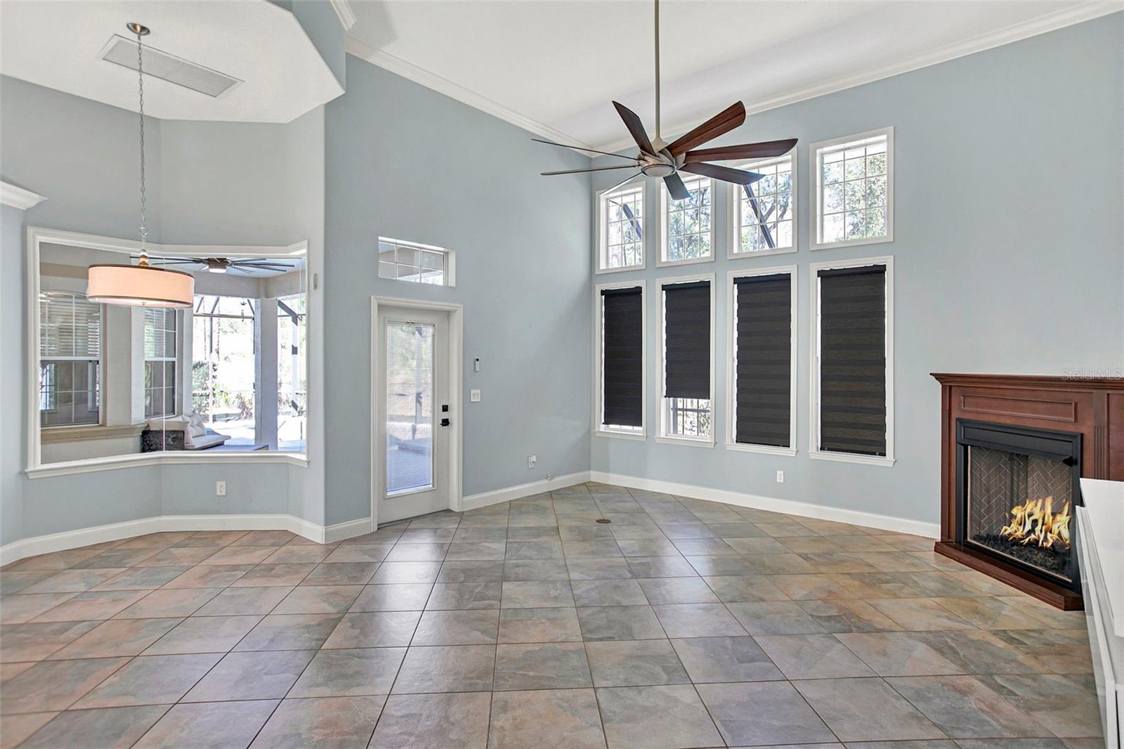 Image 13 of 44 For 5 Zaun Court