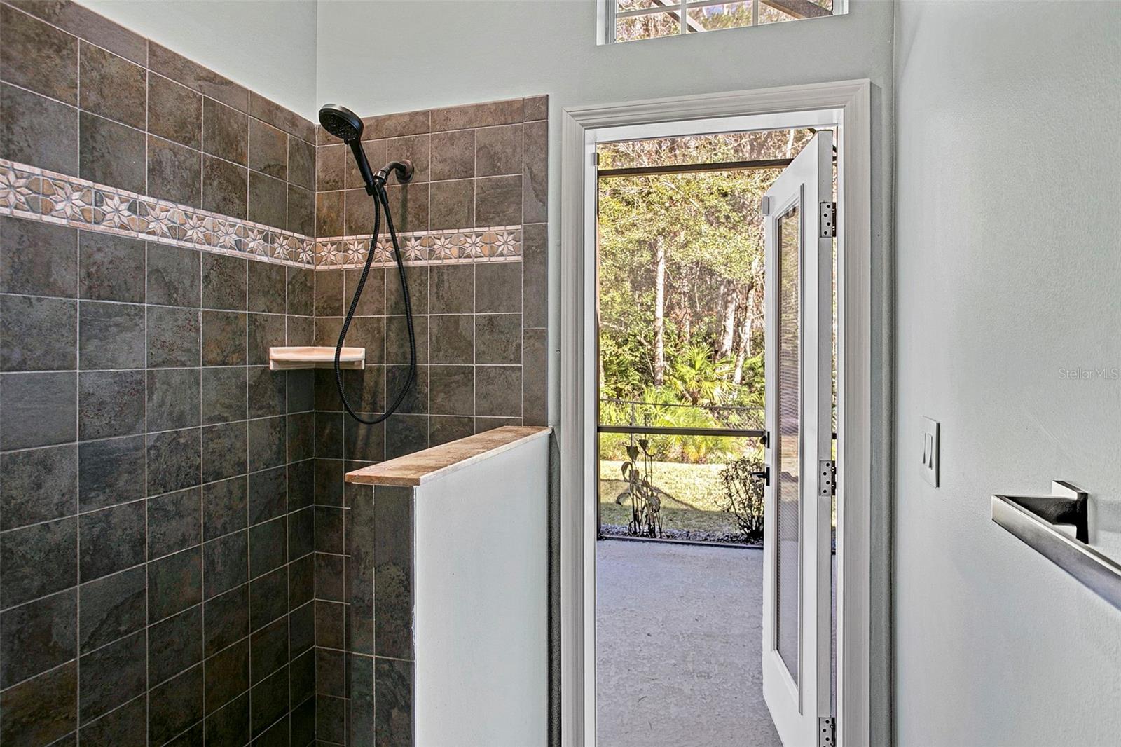 Image 31 of 44 For 5 Zaun Court