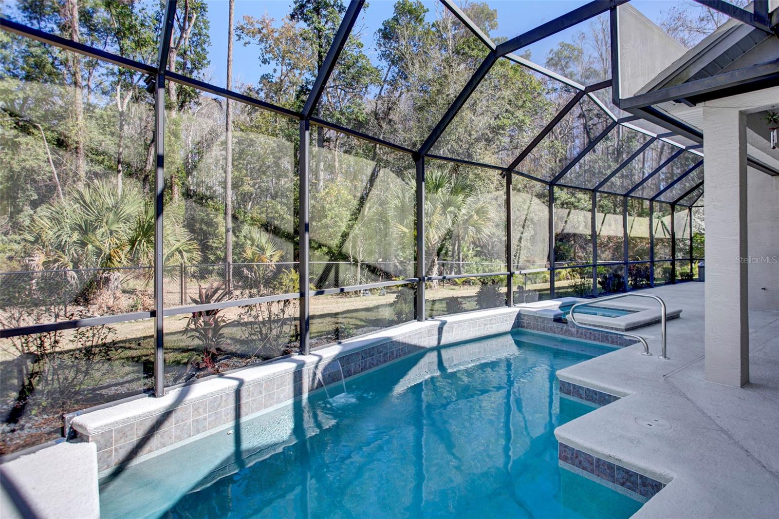 Image 35 of 44 For 5 Zaun Court