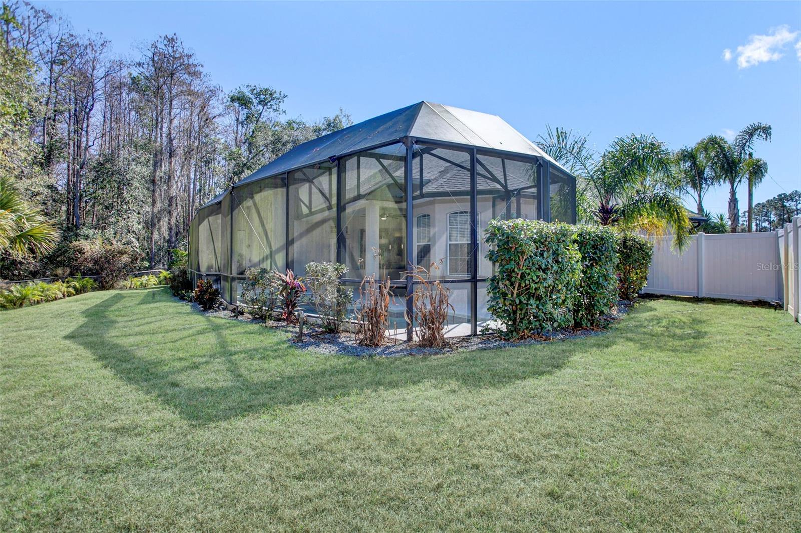 Image 38 of 44 For 5 Zaun Court