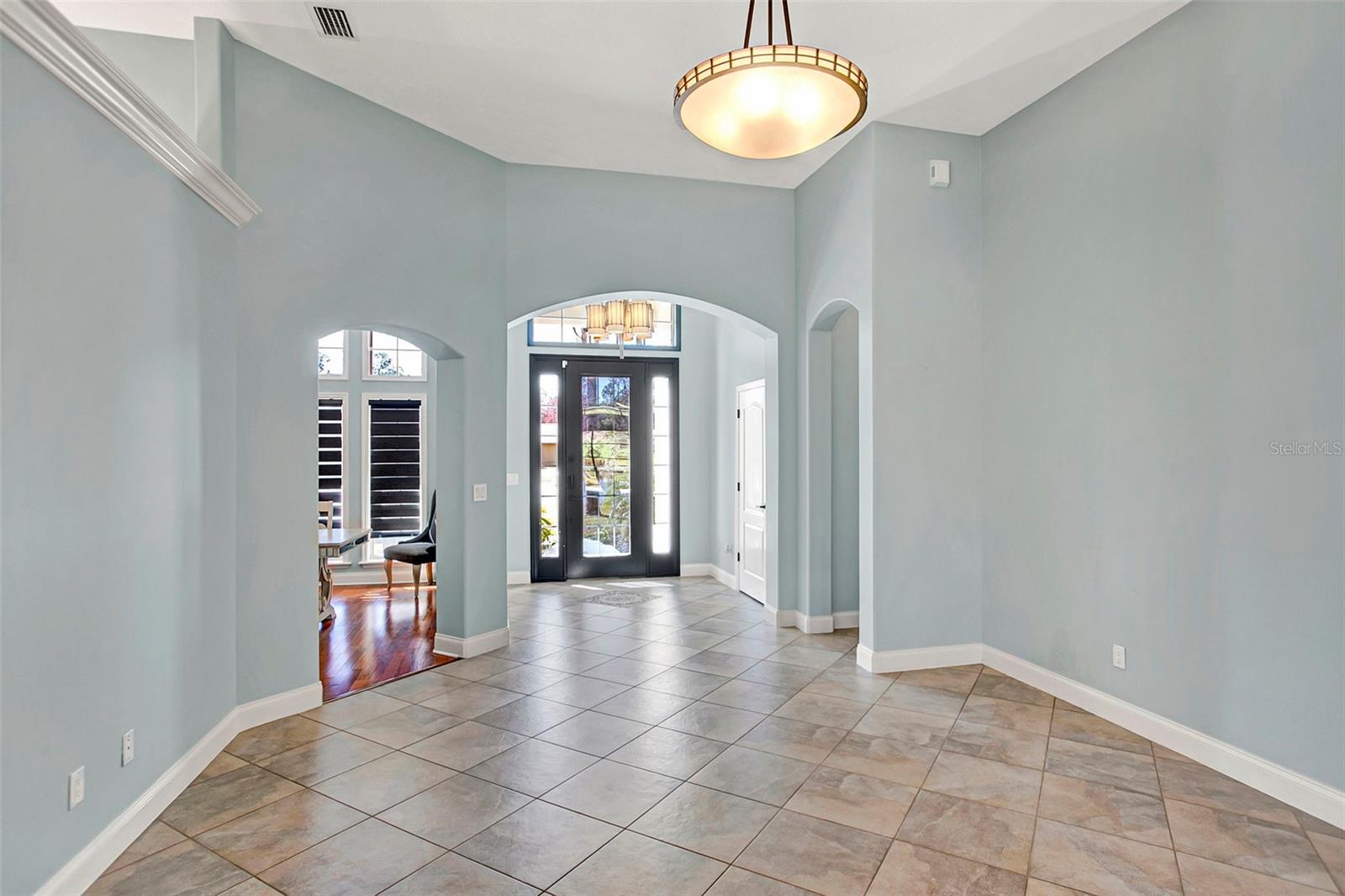 Image 9 of 44 For 5 Zaun Court