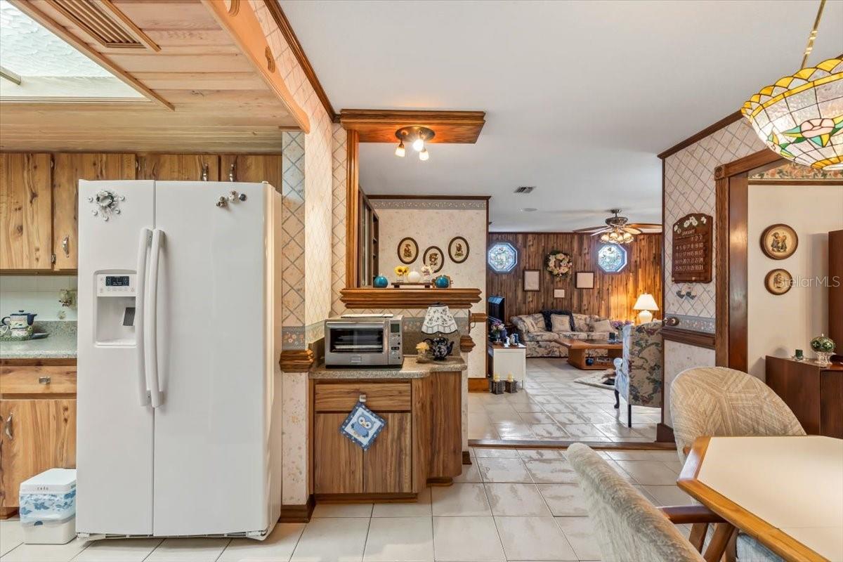 Image 12 of 49 For 923 Northbrook Drive