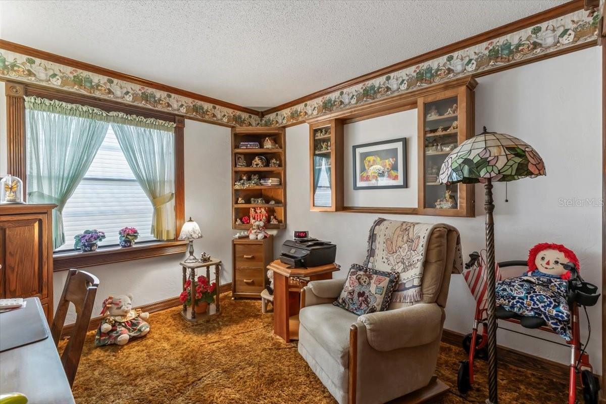 Image 31 of 49 For 923 Northbrook Drive