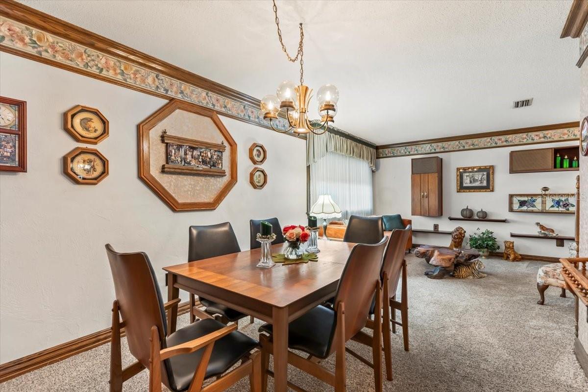 Image 6 of 49 For 923 Northbrook Drive