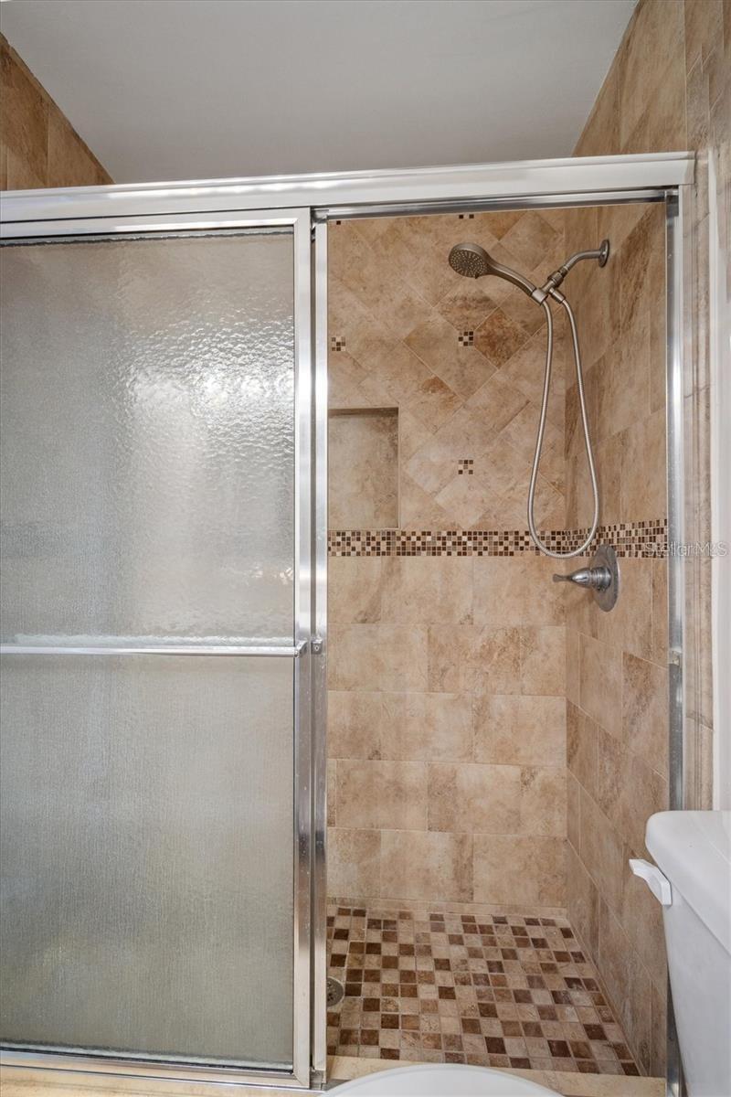 Image 17 of 34 For 44 Club House Drive 105