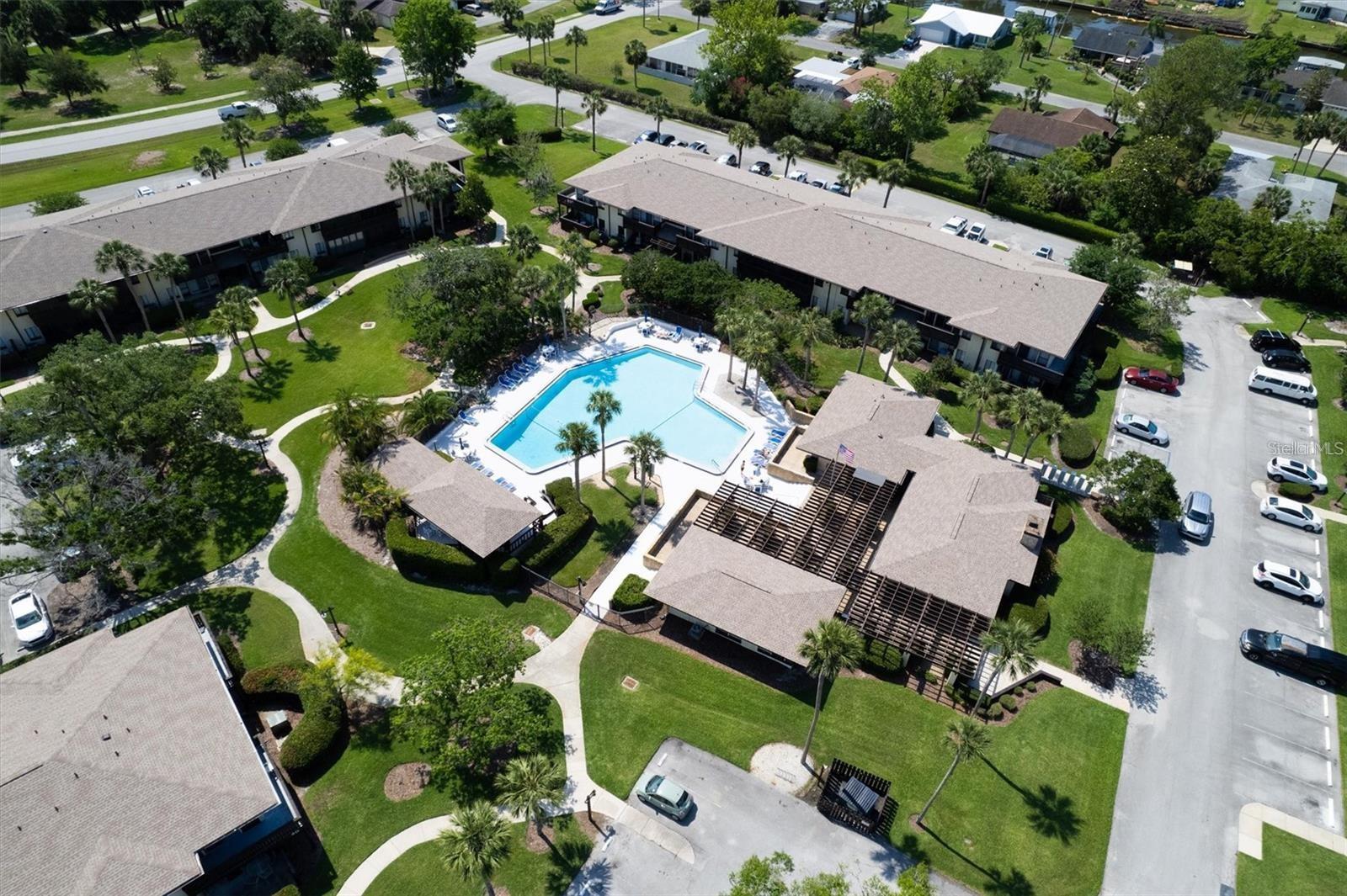 Image 28 of 34 For 44 Club House Drive 105