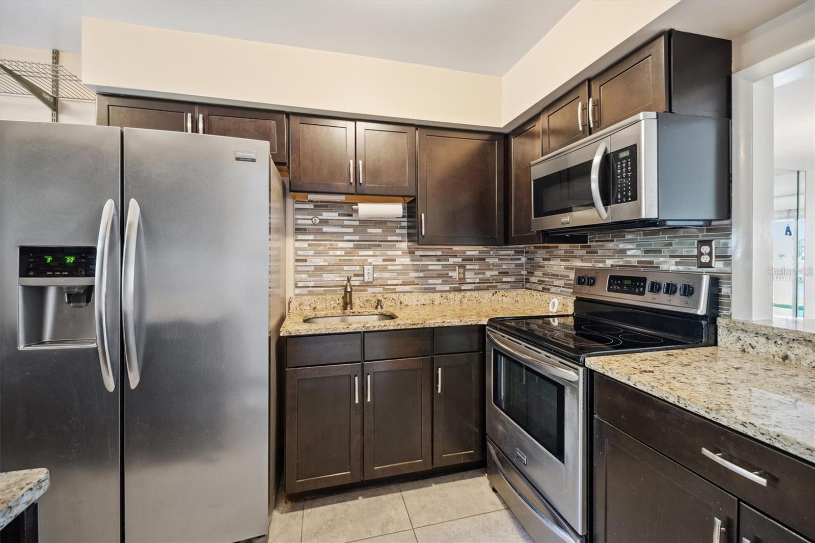 Image 5 of 34 For 44 Club House Drive 105