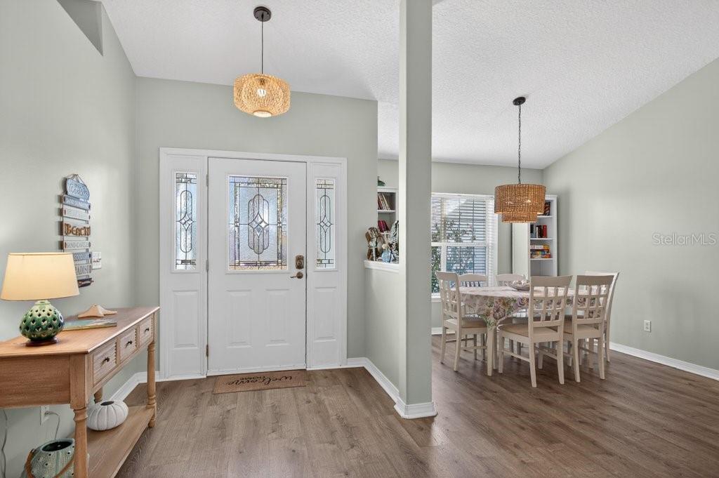 Image 8 of 67 For 254 Basque Road