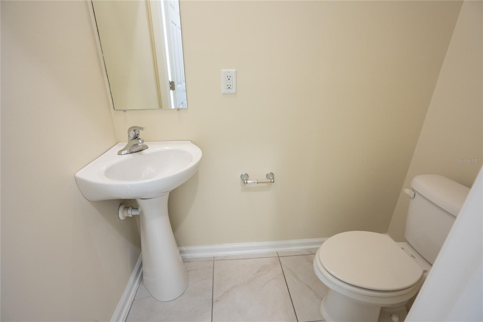 Image 11 of 28 For 121 Moultrie Village Lane