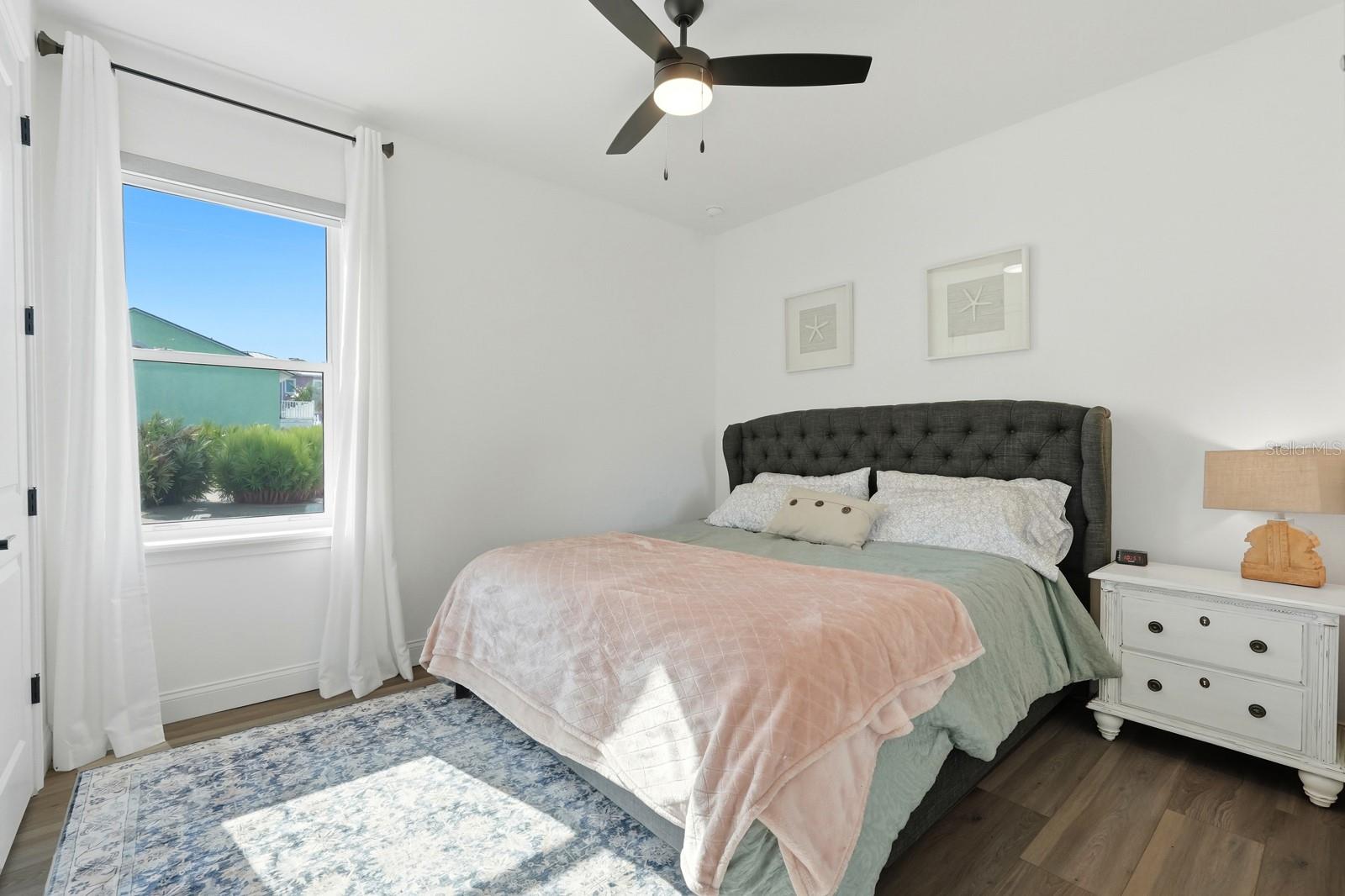 Image 14 of 79 For 2044 Ocean Shore Boulevard