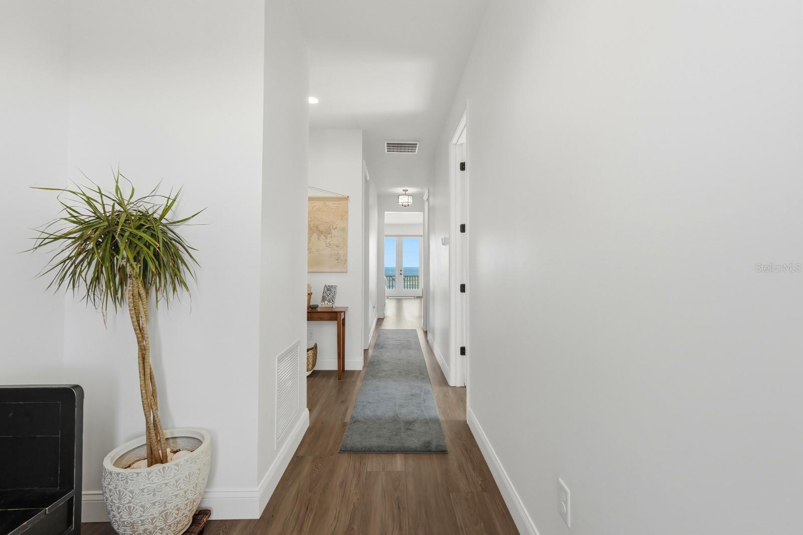 Image 21 of 79 For 2044 Ocean Shore Boulevard