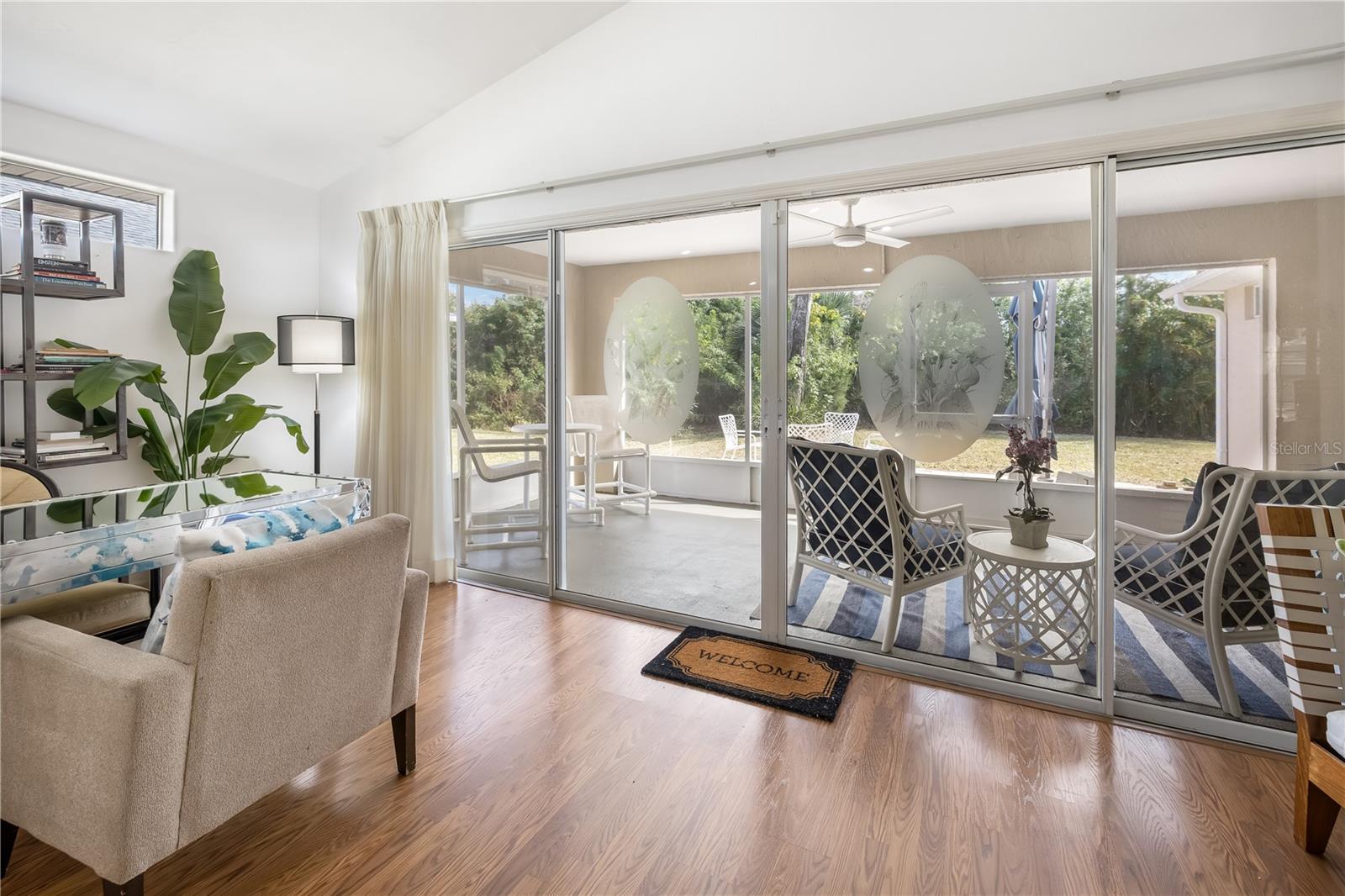 Image 11 of 41 For 9 Sherrington Drive