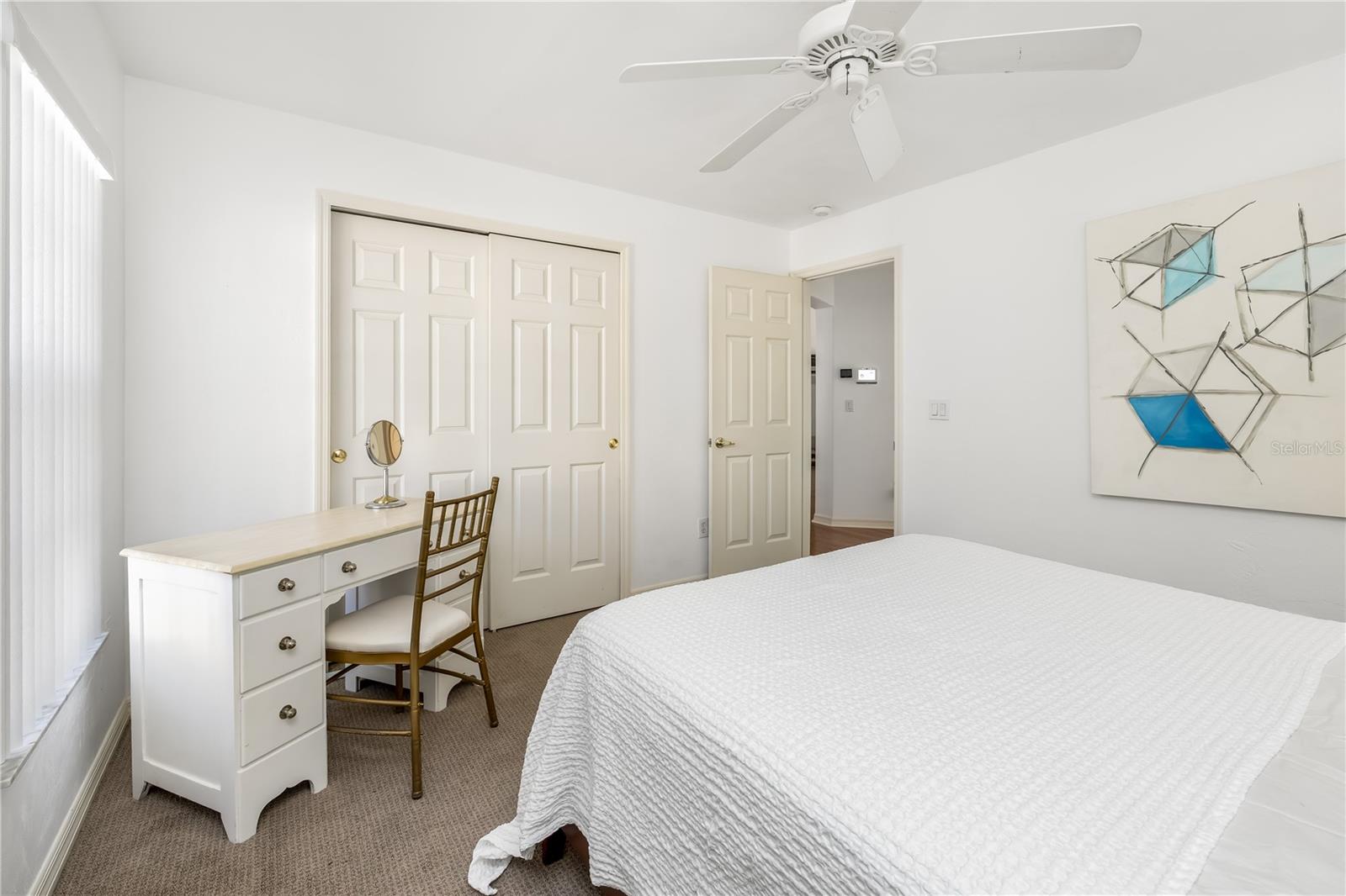 Image 20 of 41 For 9 Sherrington Drive