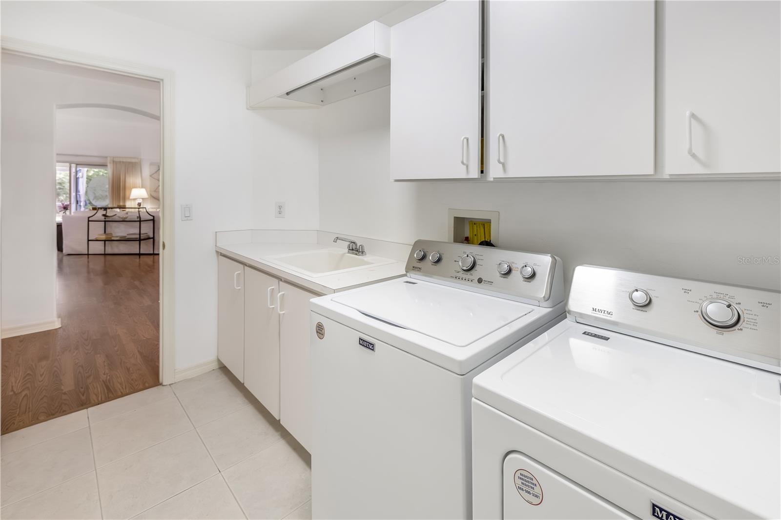 Image 24 of 41 For 9 Sherrington Drive