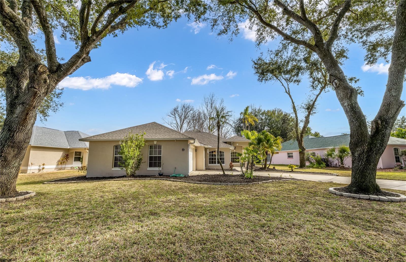 Image 36 of 41 For 9 Sherrington Drive