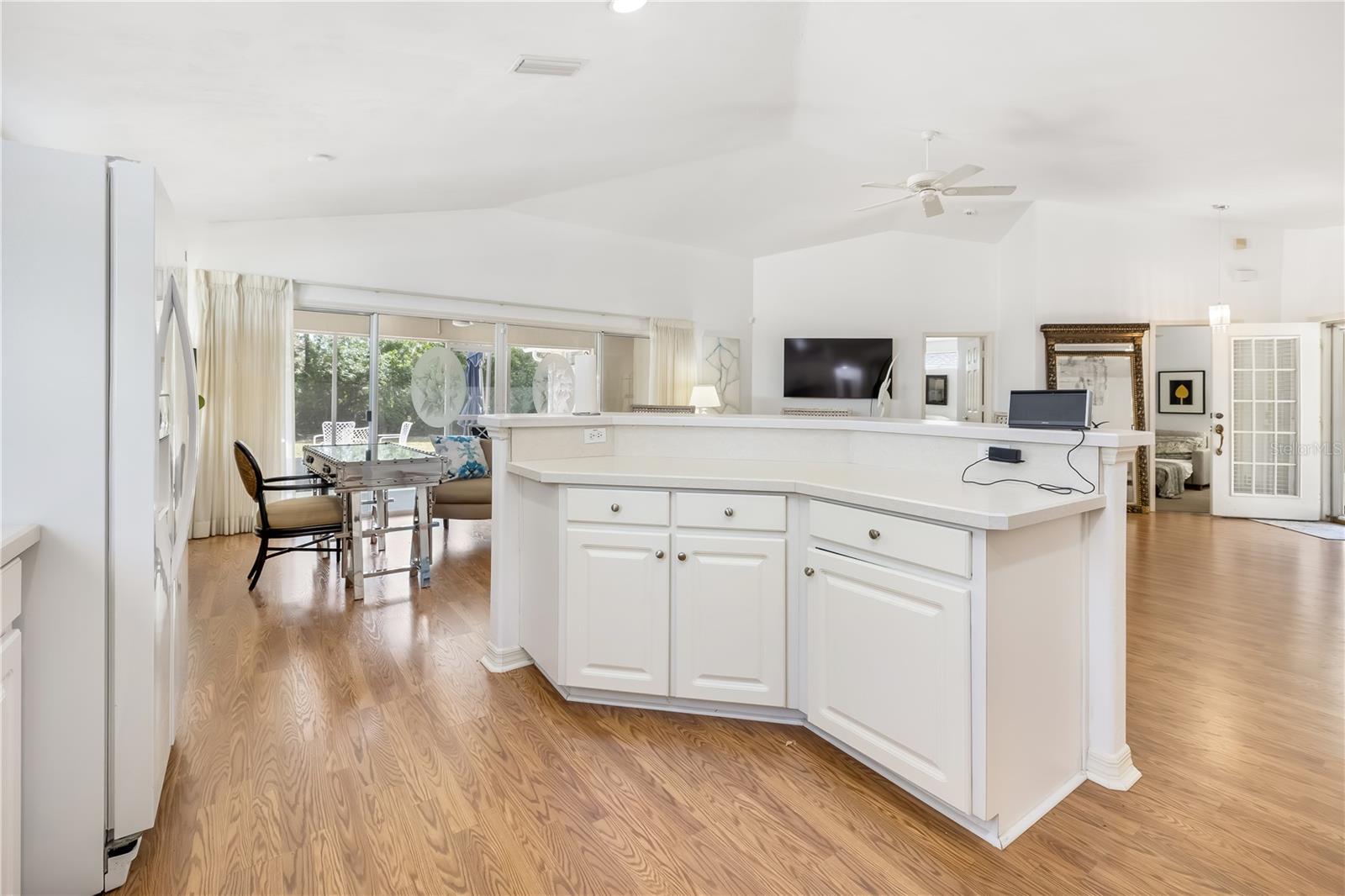 Image 4 of 41 For 9 Sherrington Drive