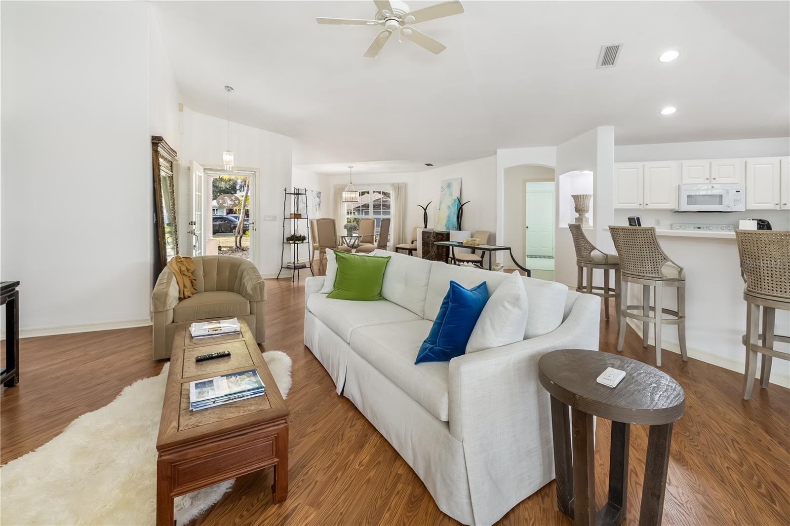 Image 7 of 41 For 9 Sherrington Drive