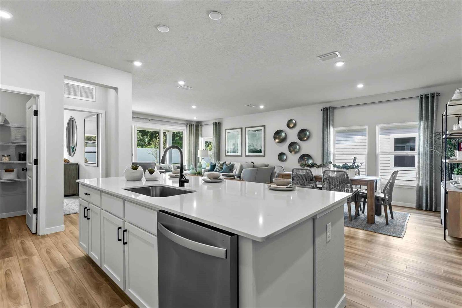 Image 16 of 36 For 1355 Ribbon Place