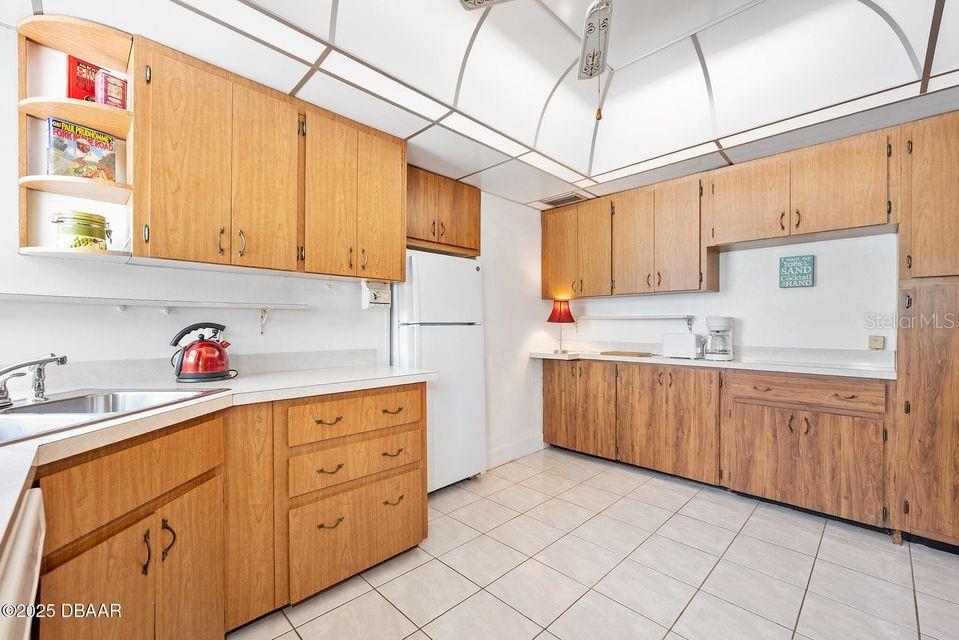 Image 13 of 50 For 918 Wild Olive Avenue