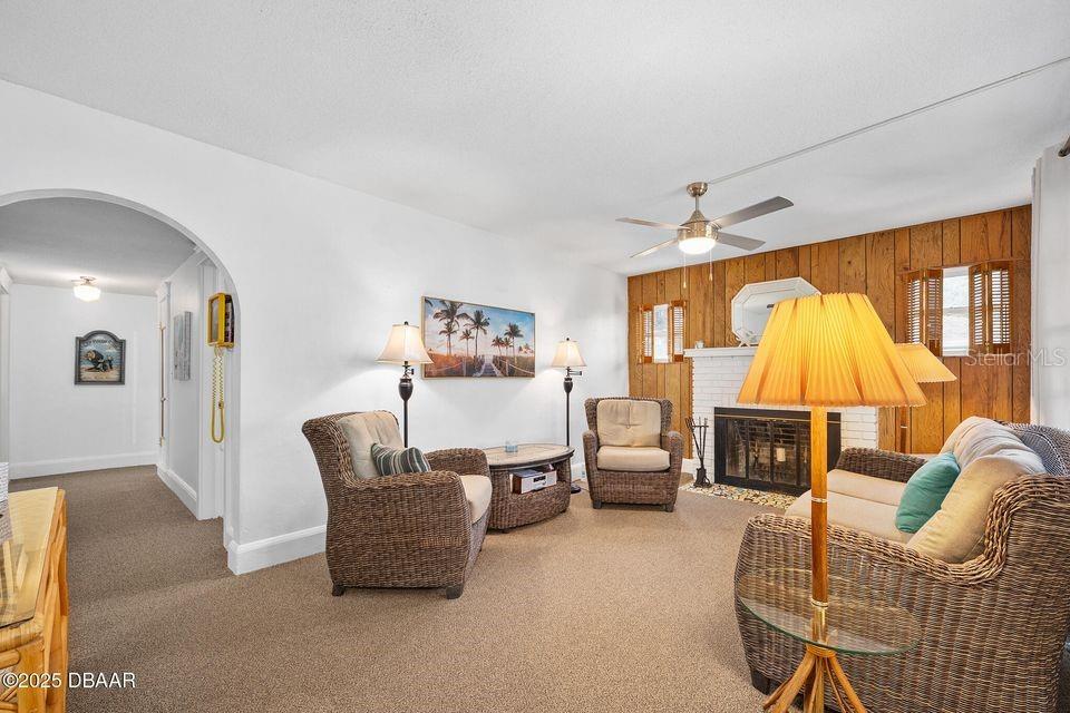 Image 15 of 50 For 918 Wild Olive Avenue