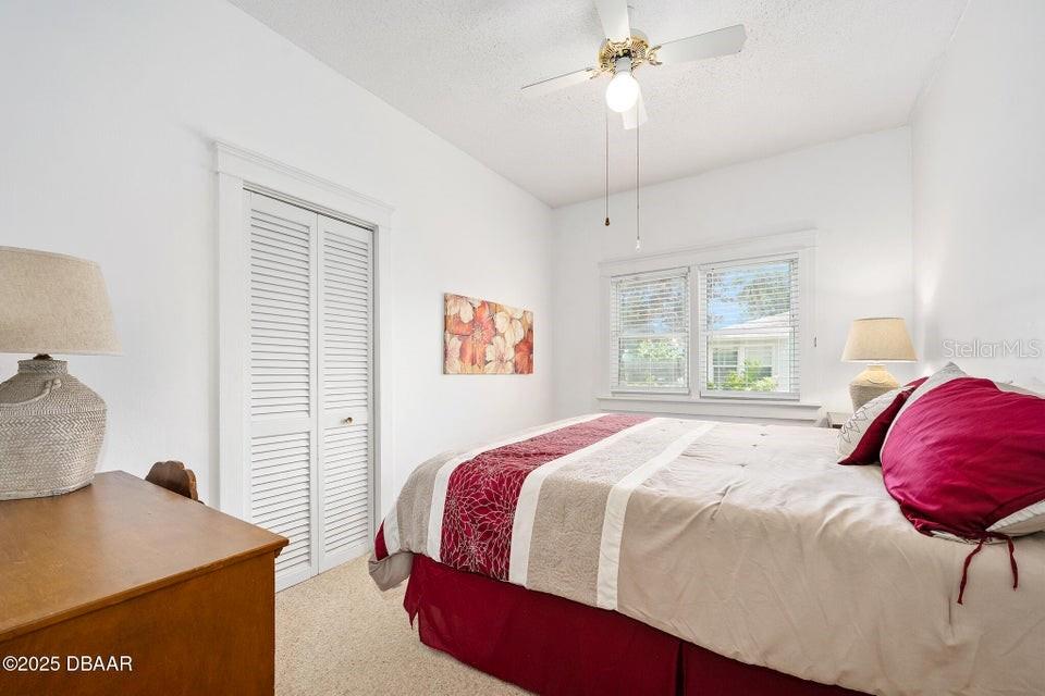 Image 18 of 50 For 918 Wild Olive Avenue