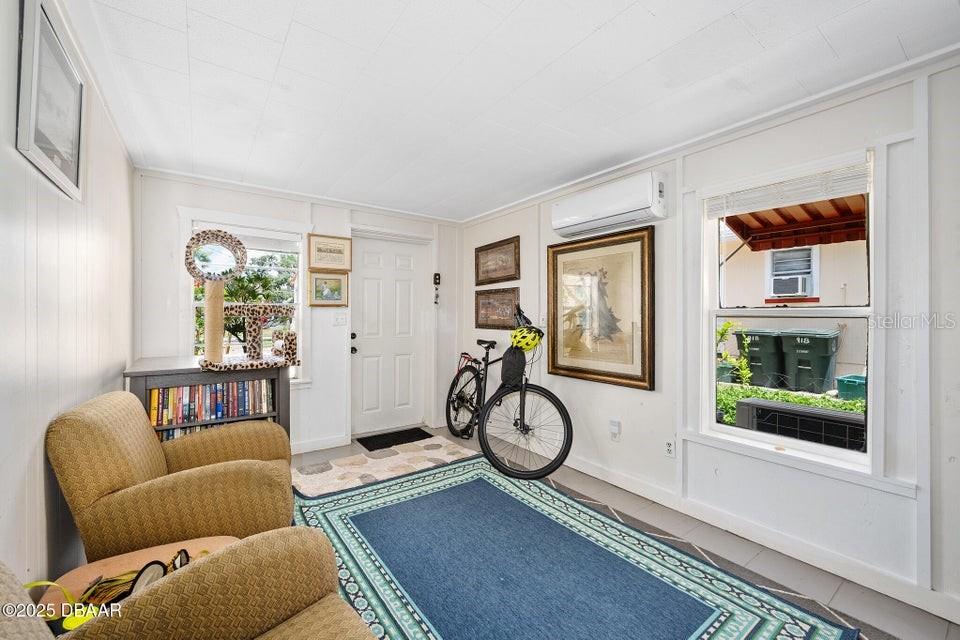 Image 31 of 50 For 918 Wild Olive Avenue