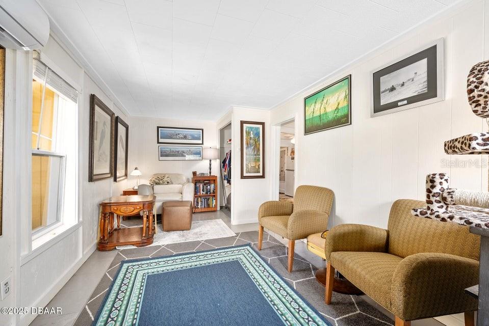 Image 32 of 50 For 918 Wild Olive Avenue