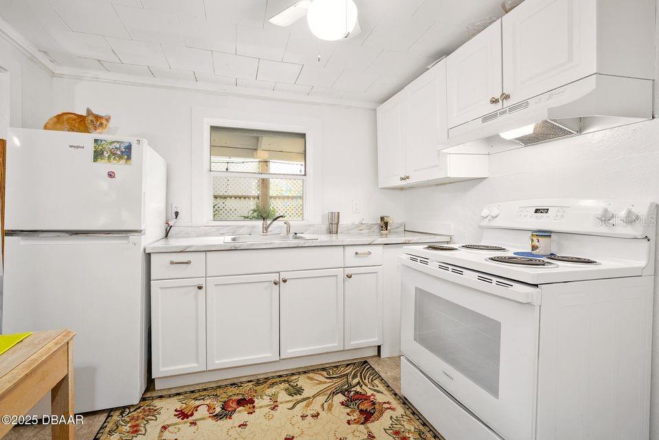 Image 34 of 50 For 918 Wild Olive Avenue