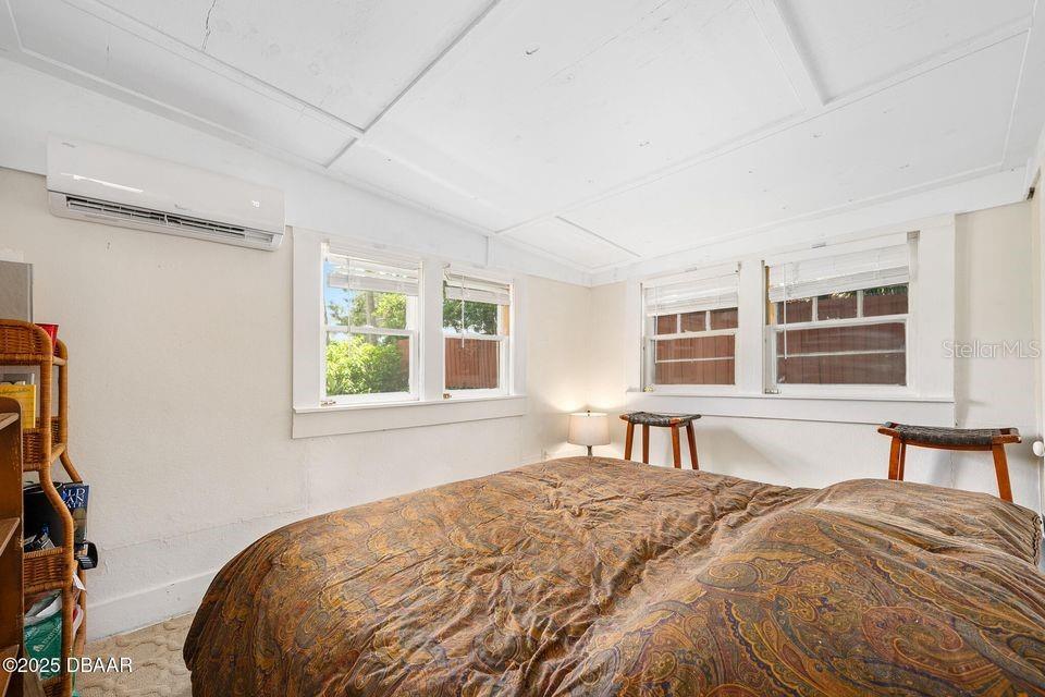 Image 35 of 50 For 918 Wild Olive Avenue