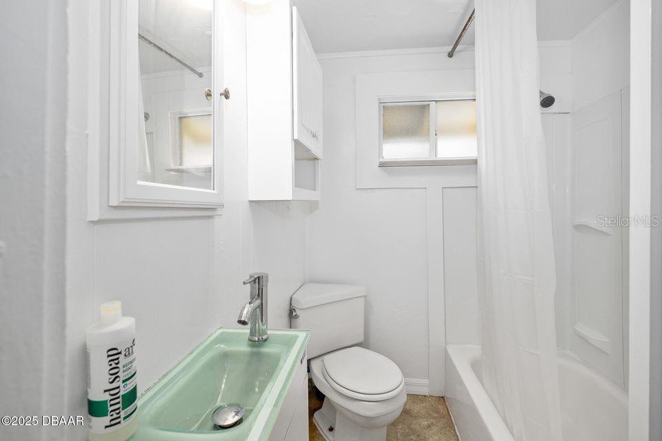 Image 37 of 50 For 918 Wild Olive Avenue