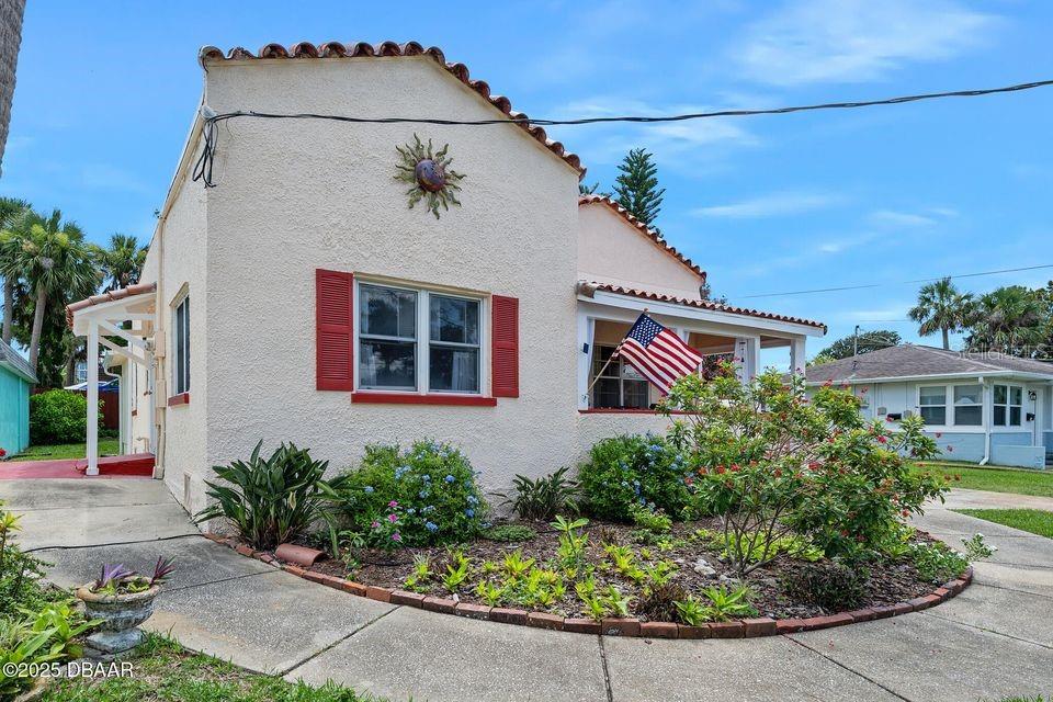 Image 4 of 50 For 918 Wild Olive Avenue