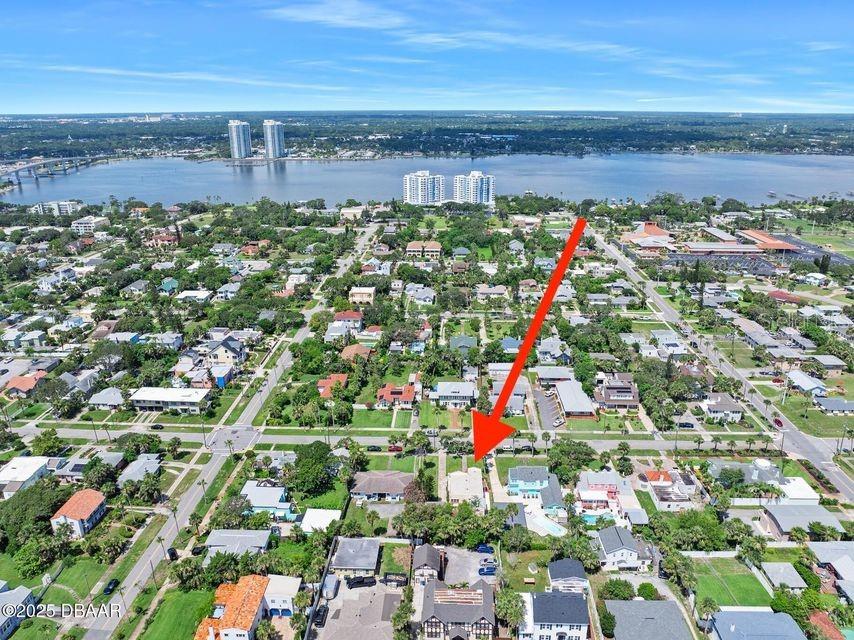 Image 45 of 50 For 918 Wild Olive Avenue