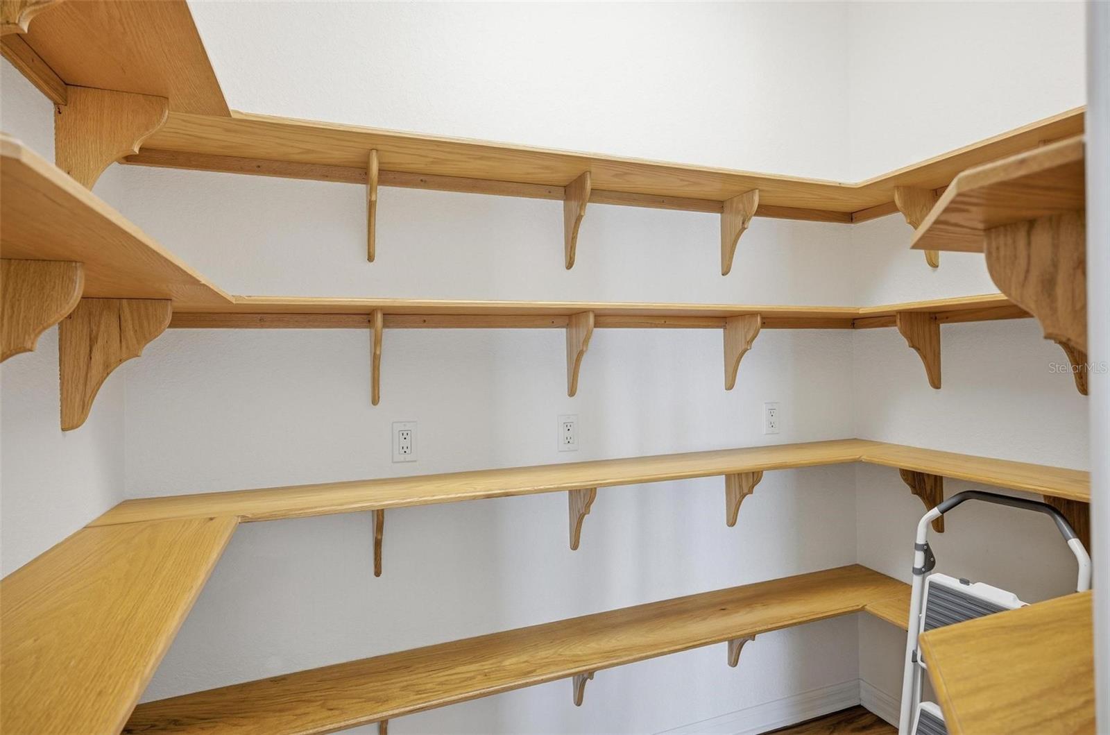 Image 36 of 48 For 3298 Ocean Shore Boulevard