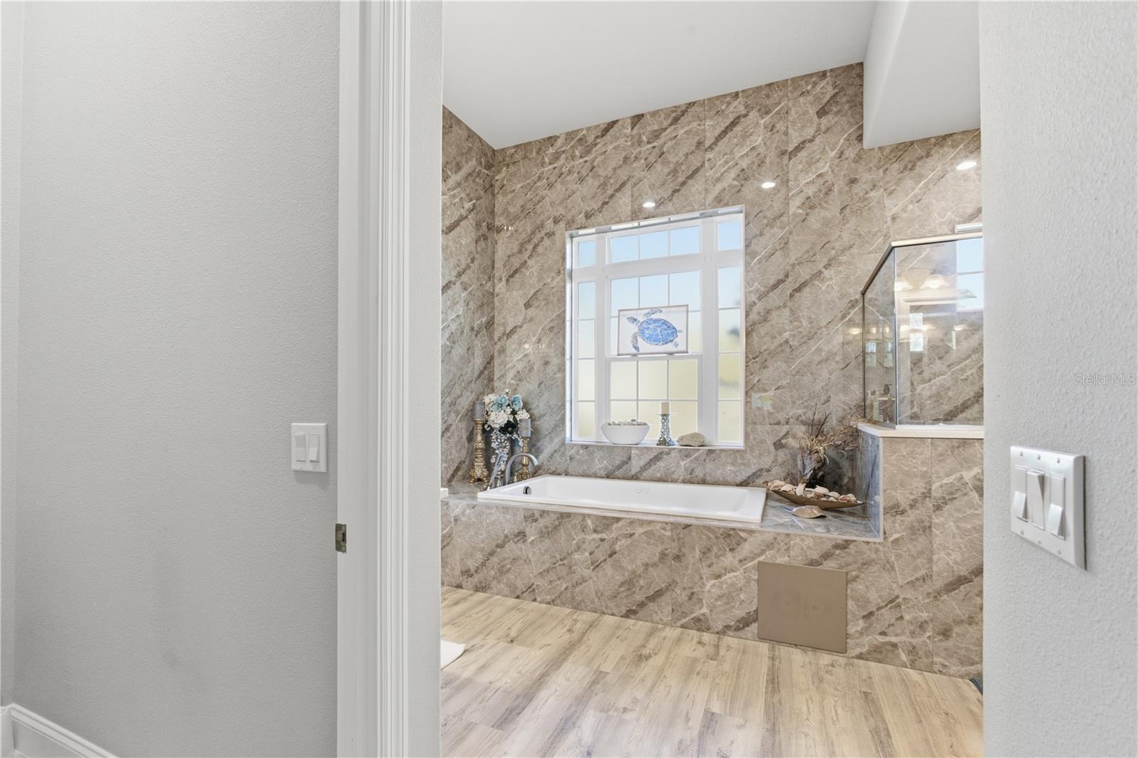 Image 24 of 50 For 35 Edgely Lane