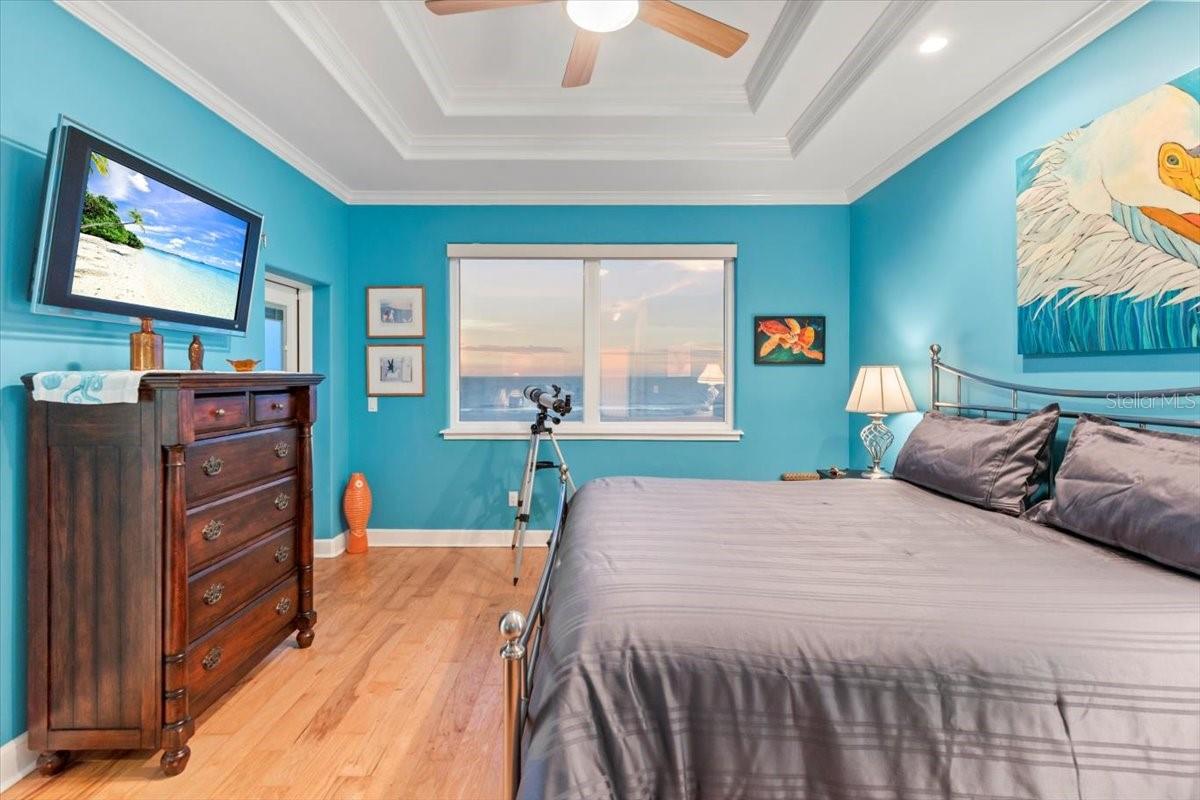 Image 36 of 100 For 3309 Ocean Shore Boulevard