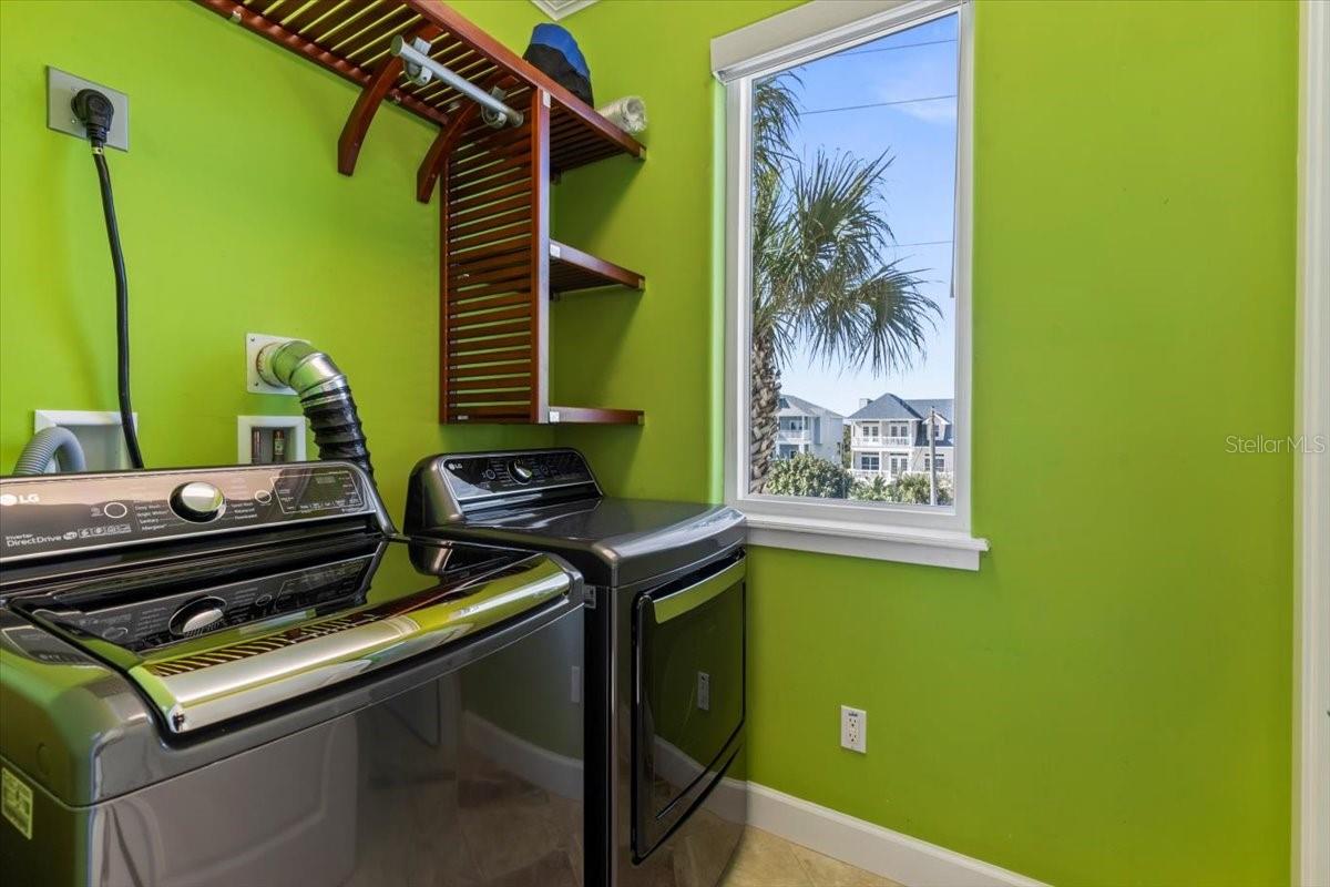 Image 48 of 100 For 3309 Ocean Shore Boulevard