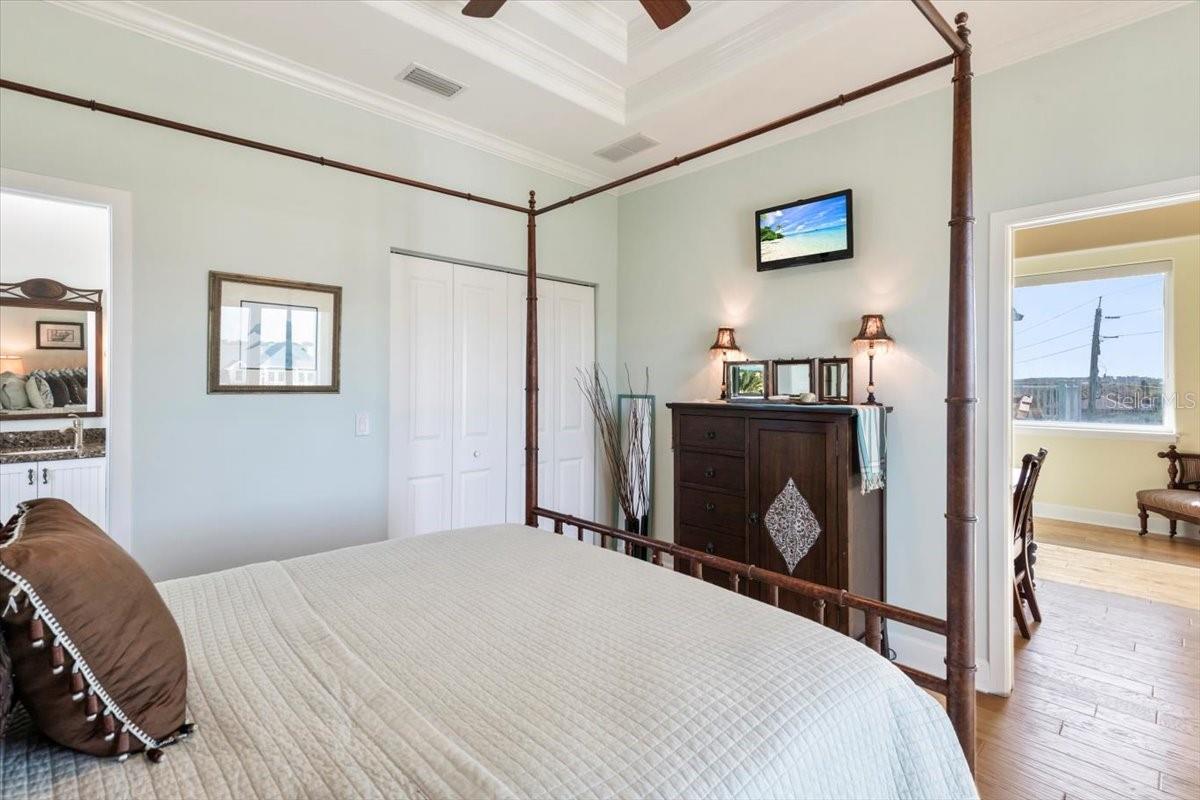 Image 59 of 100 For 3309 Ocean Shore Boulevard