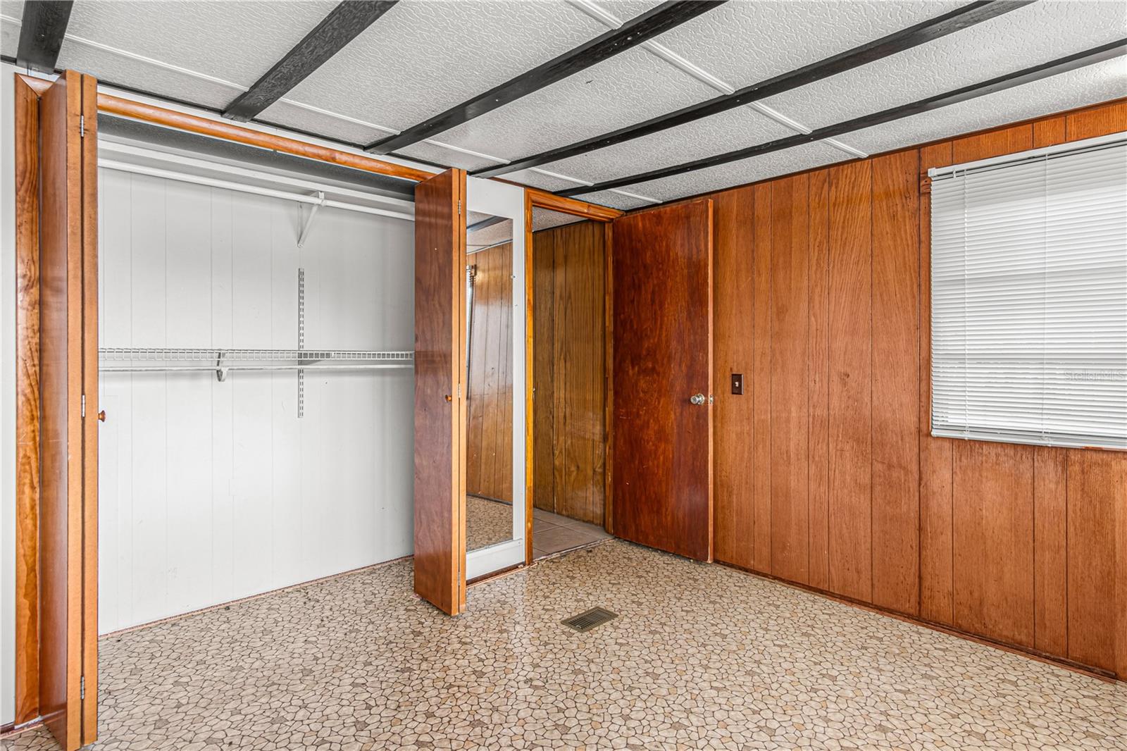 Image 13 of 20 For 1302 Arroyo Parkway