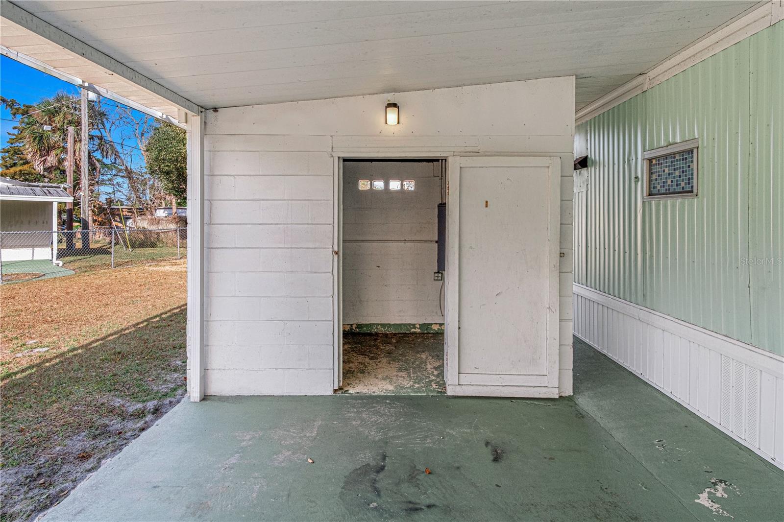 Image 17 of 20 For 1302 Arroyo Parkway