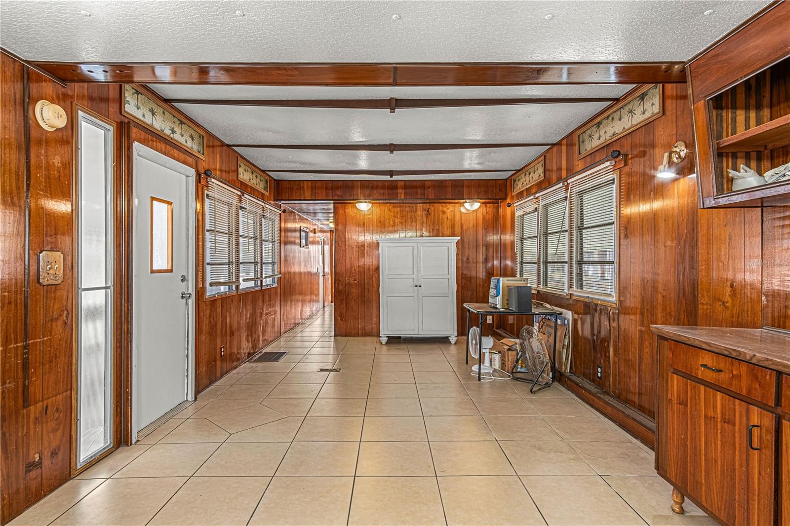 Image 3 of 20 For 1302 Arroyo Parkway