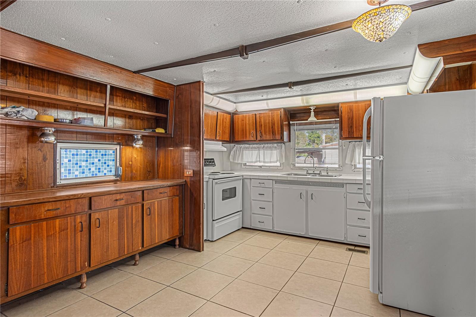 Image 4 of 20 For 1302 Arroyo Parkway