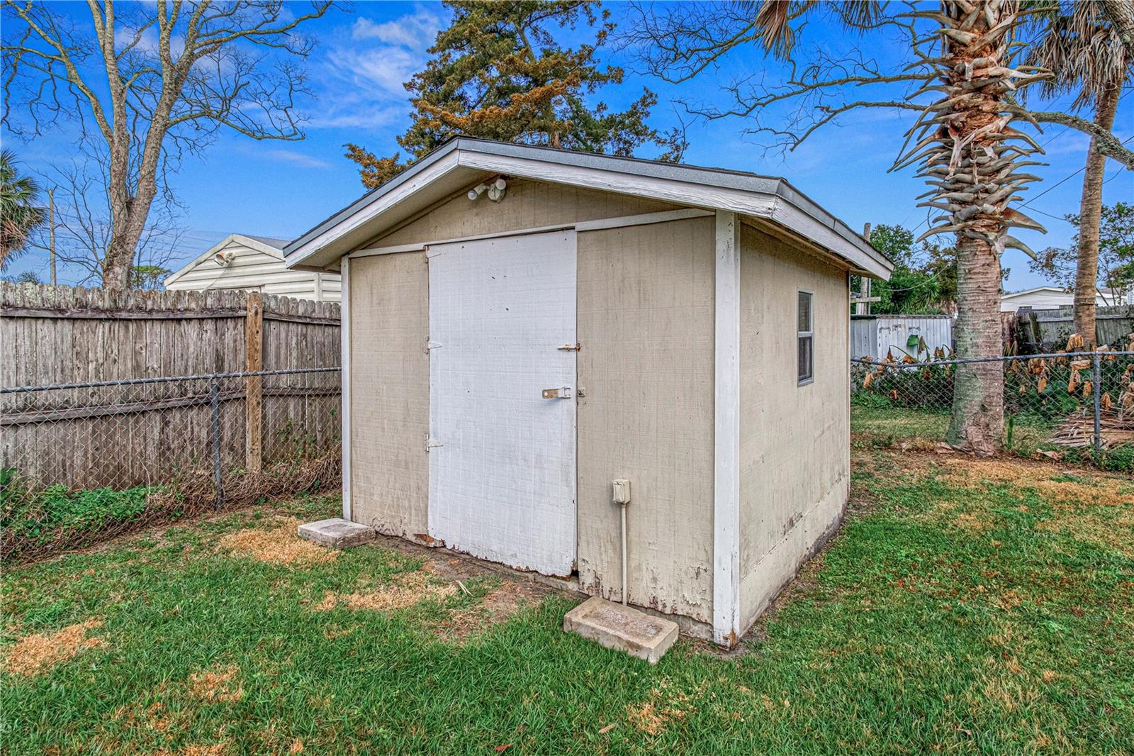 Image 19 of 20 For 1304 Arroyo Parkway