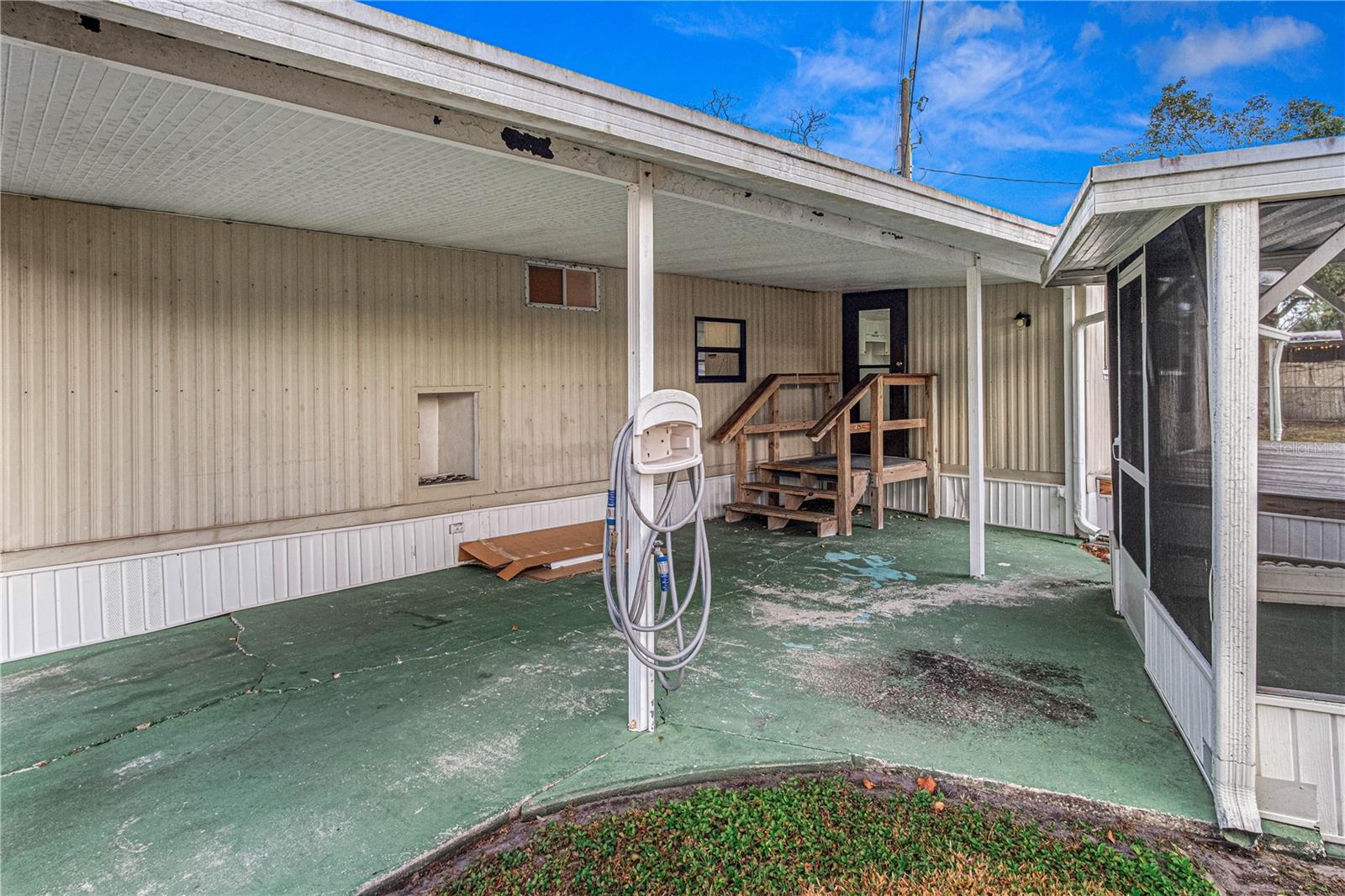 Image 20 of 20 For 1304 Arroyo Parkway