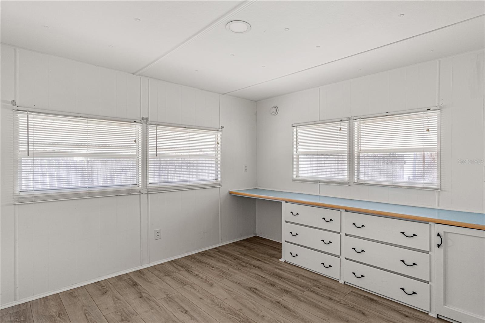 Image 14 of 20 For 1517 Avenue C