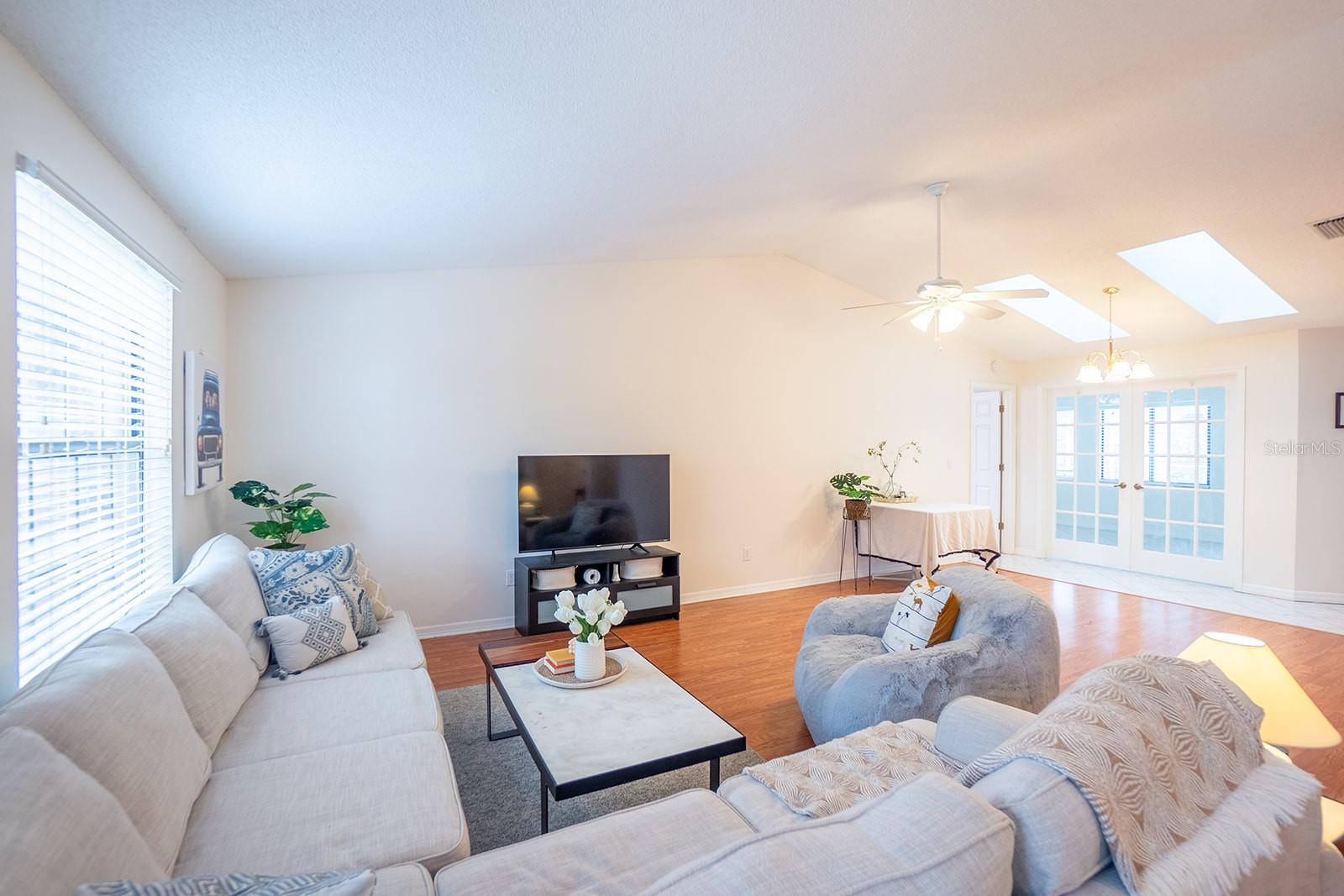 Image 7 of 54 For 107 Forsythe Lane